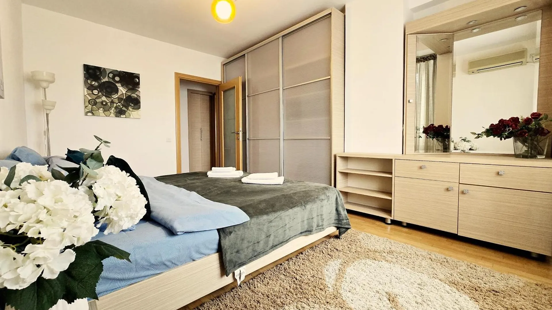 Unirii River View Suites Bucharest Apartment