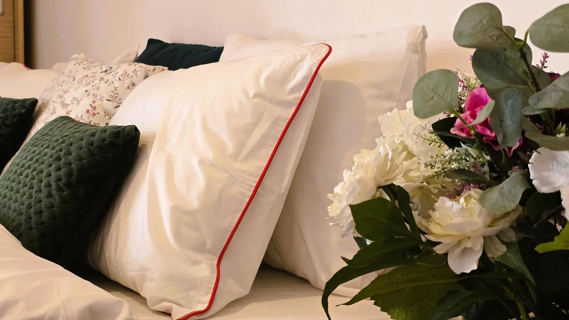 Apartment Unirii River View Suites Bucharest Romania