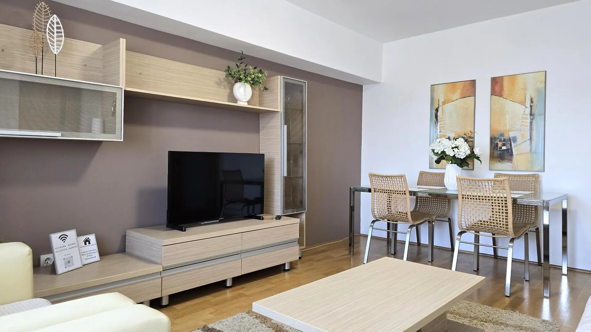 Unirii River View Suites Bukarest 0*,  Románia